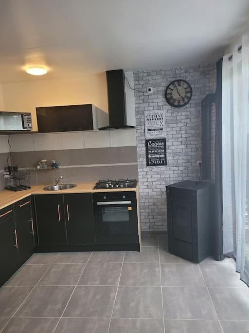 Petite Maison Cosy En Duplex Eguelshardt 外观 照片